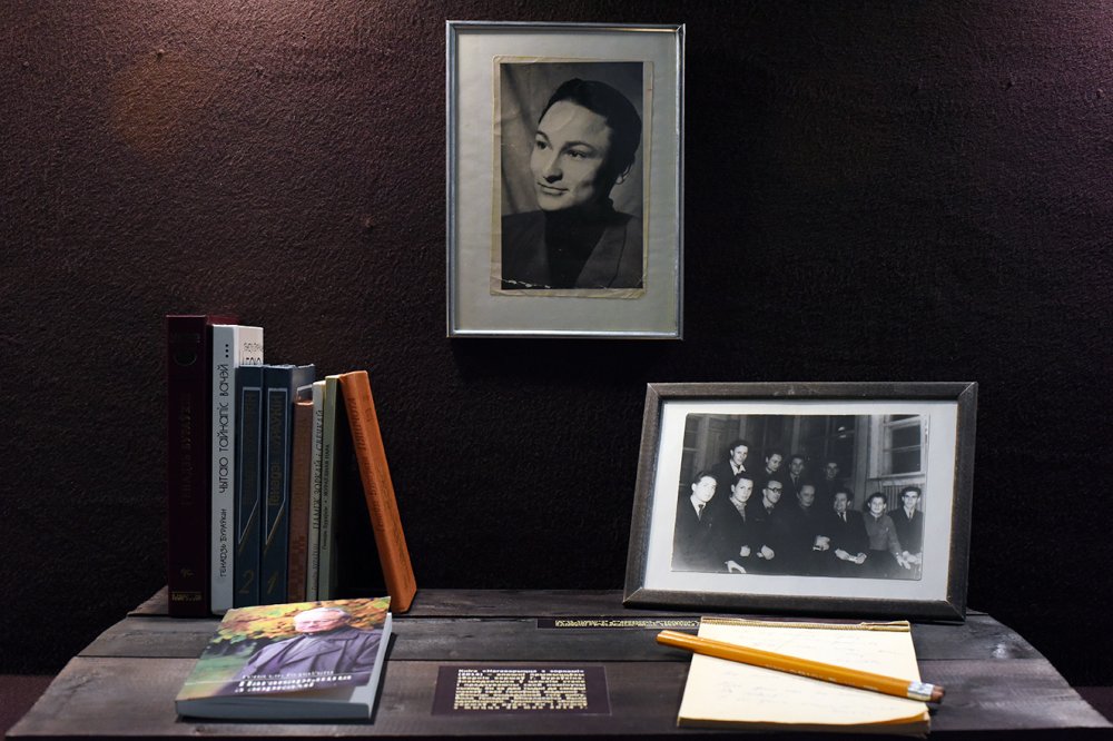 Exhibition to the 85th anniversary of Hienadz’ Buraŭkin
